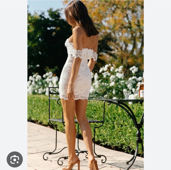 Lulu’s Venice Vila Lace Dress. NEW - Picture 7 of 12